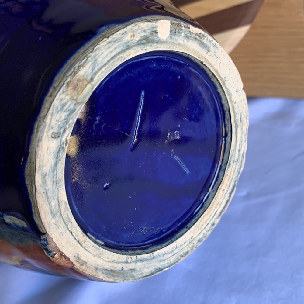 Handmade Studio Pottery Vase - Picture 9 of 13